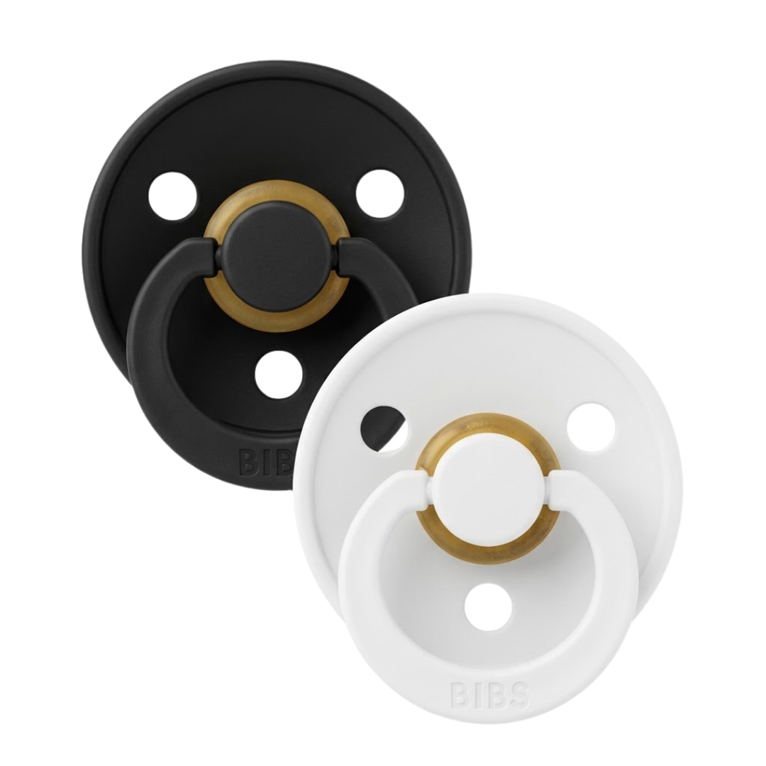 Bibs-2-Suc-Colour-Round-Black-White-Size-2-6m.png Bibs 2 Sucettes Colour Round Black / White Size 2 +6mois – Image 1