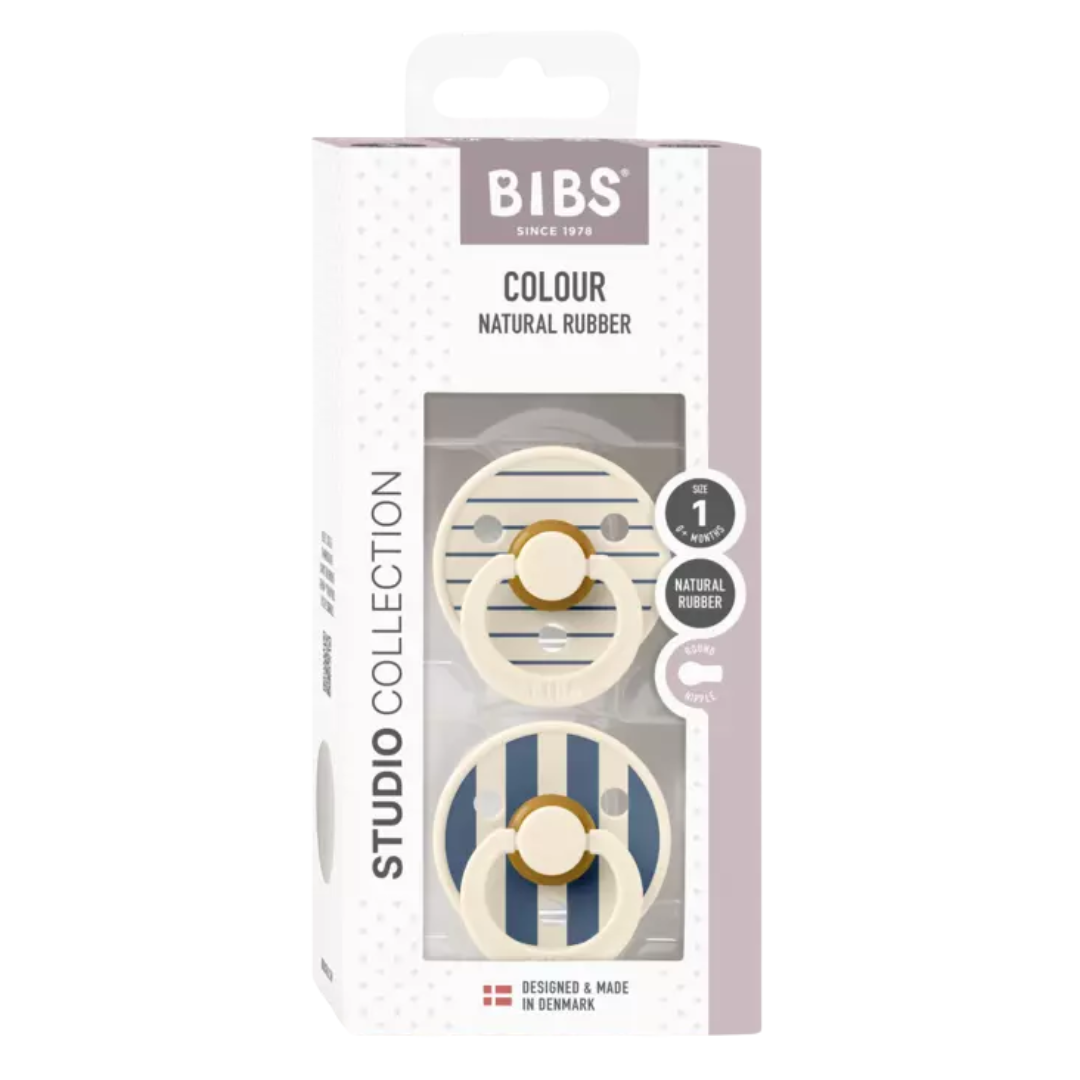 Bibs-2-Suc-Colour-Round-Studio-Ivory-Steel-Blue-Mix-Size-1-0m.png Bibs 2 Sucettes Colour Round Studio Ivory Steel Blue Mix Size 1 +0mois – Image 1