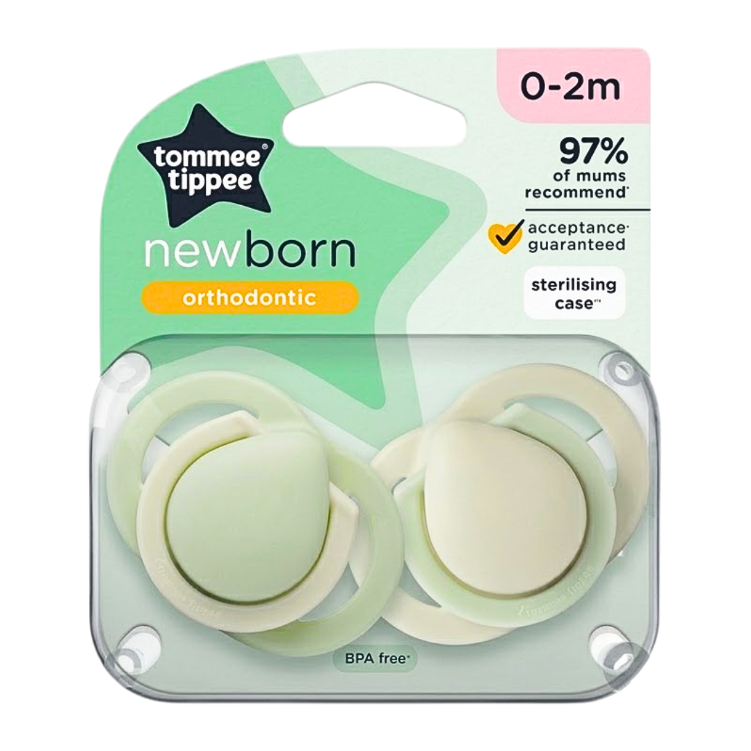 Tommee-Tippee-2-Suc-Newborn-Boy-0-2m.png Tommee Tippee 2 Sucettes Newborn Boy 0-2mois – Image 1